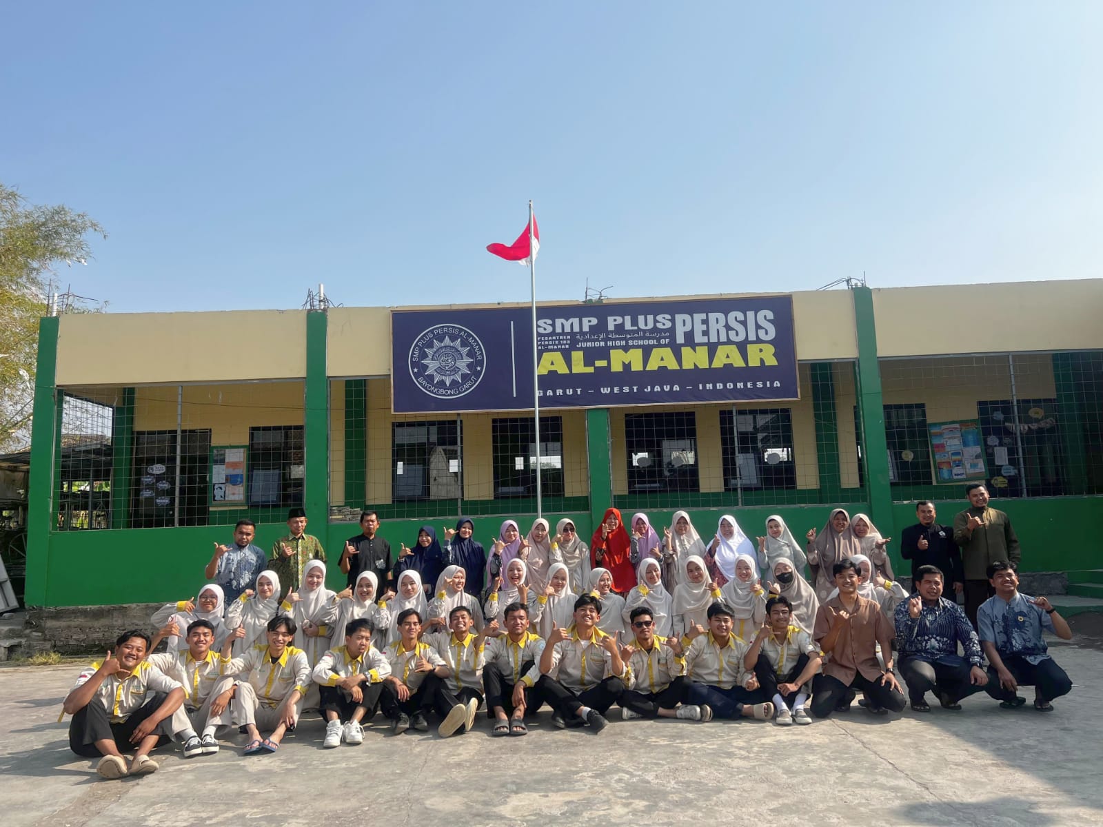 Pesantren Almanar Terima Mahasiswa PAI IAI Persis Garut yang Mengabdi